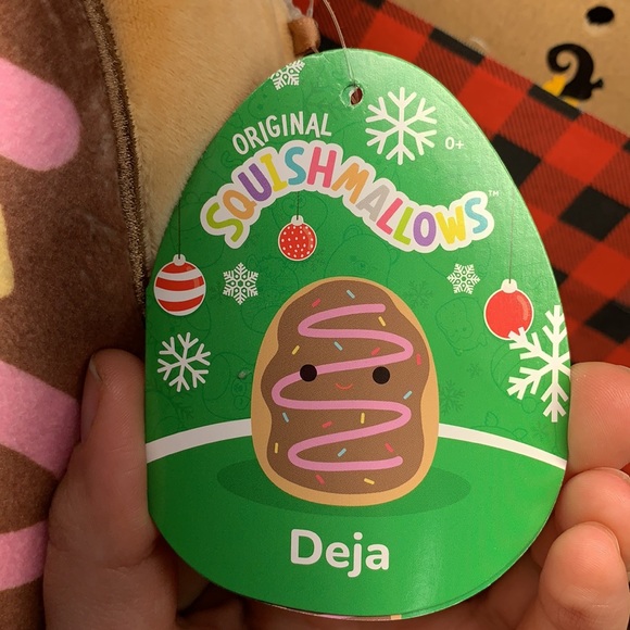 Deja donut squishmallow - Picture 2 of 4
